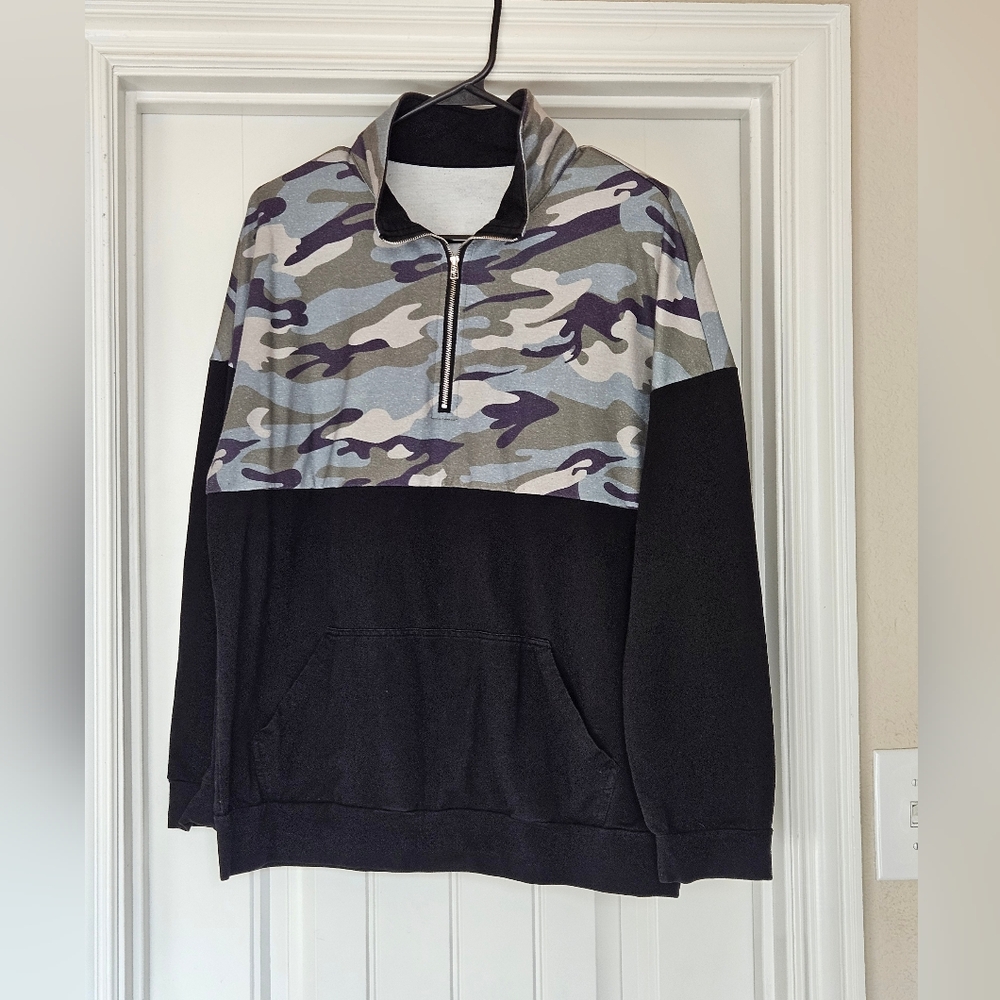 Half zip pullover sweatshirt